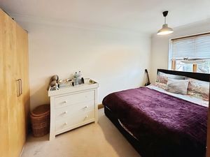 COLLINGWOOD ROAD- click for photo gallery